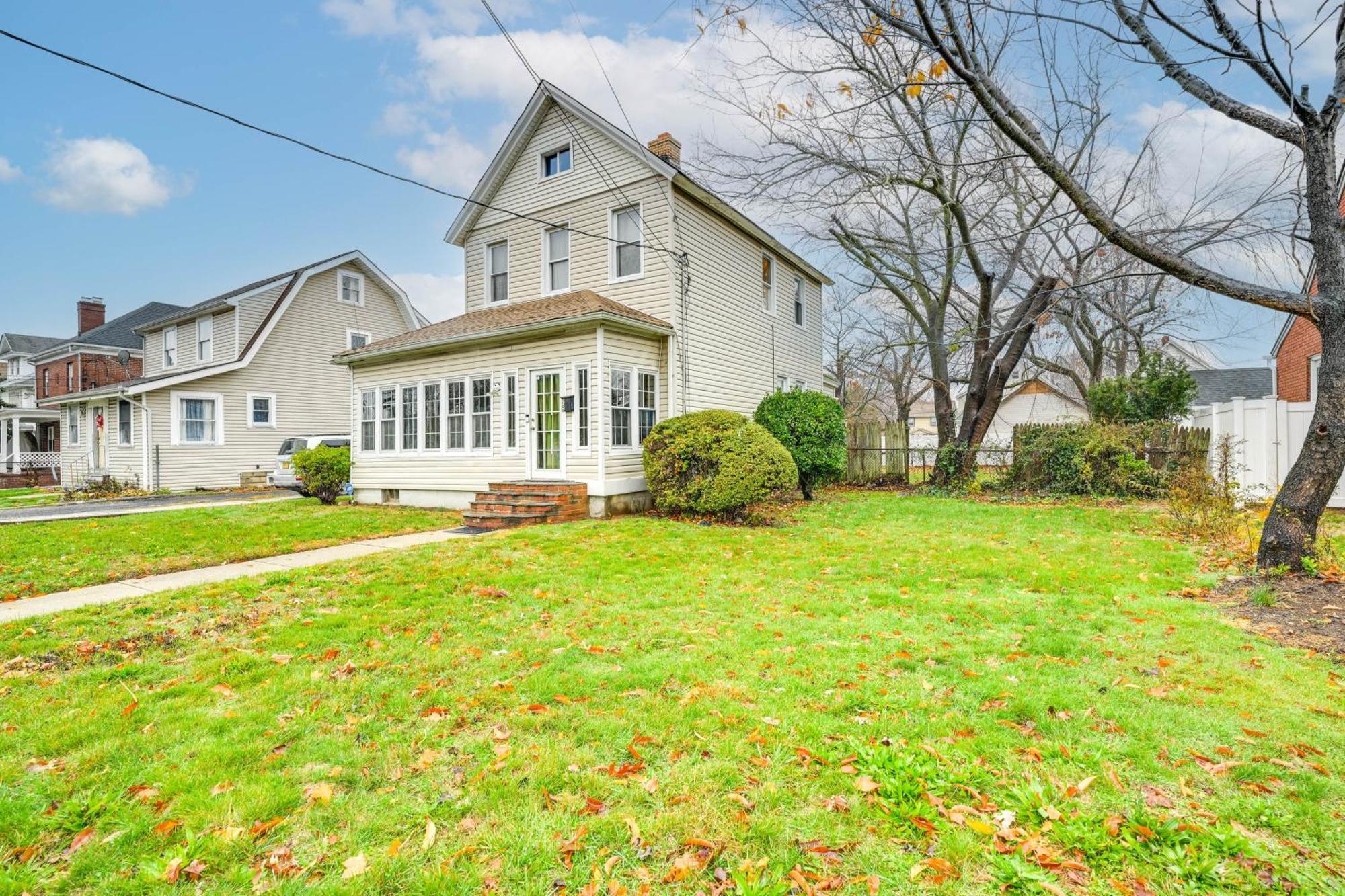 Charming Long Island Home With Fenced Yard! Freeport Kültér fotó