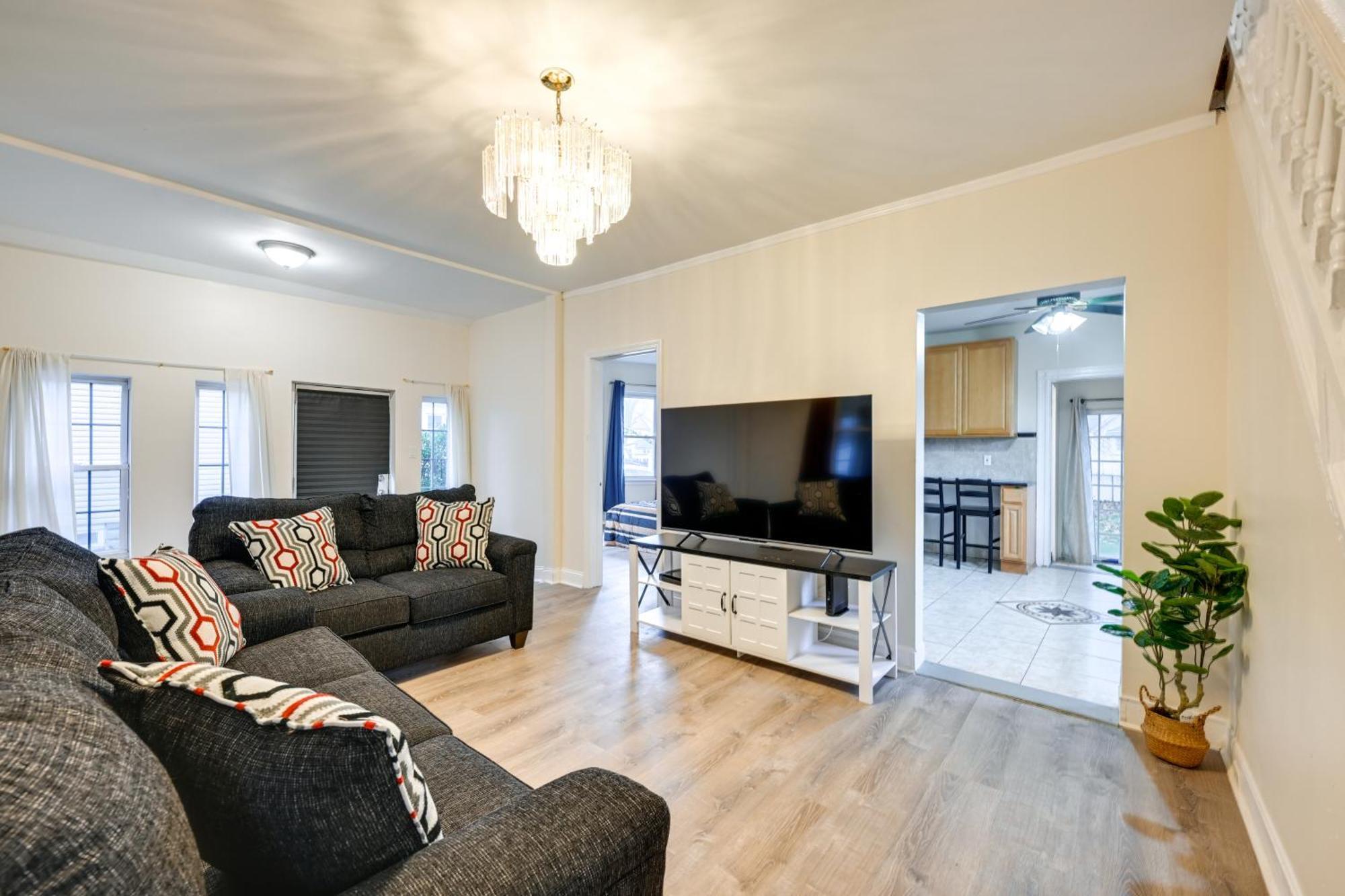 Charming Long Island Home With Fenced Yard! Freeport Kültér fotó