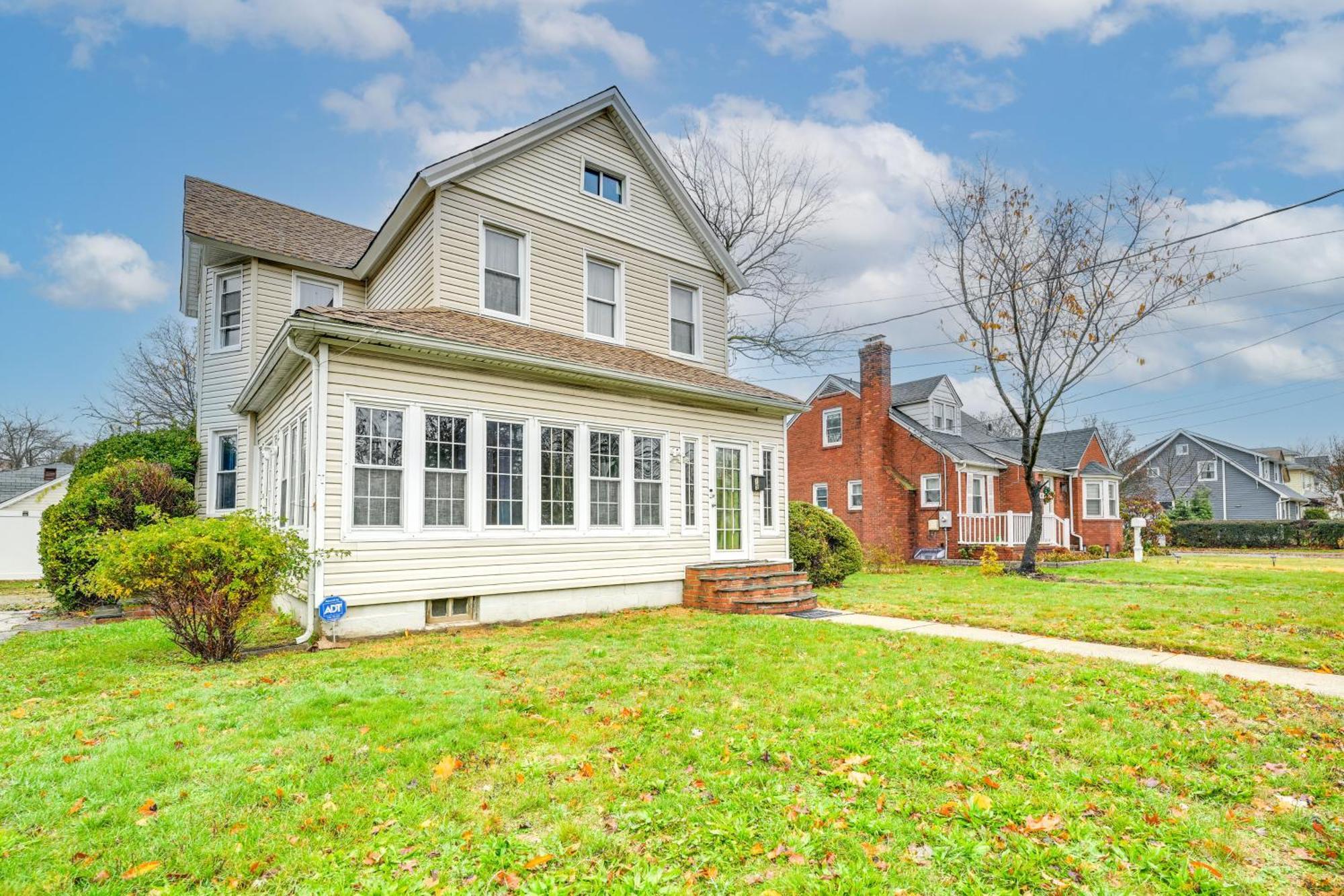 Charming Long Island Home With Fenced Yard! Freeport Kültér fotó